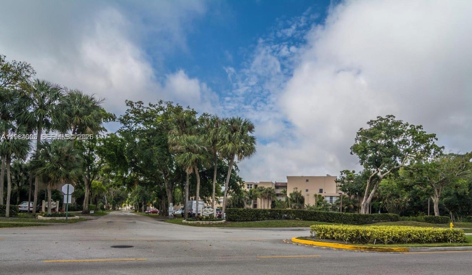 LIVE OAK CONDO FIVE - Residential
