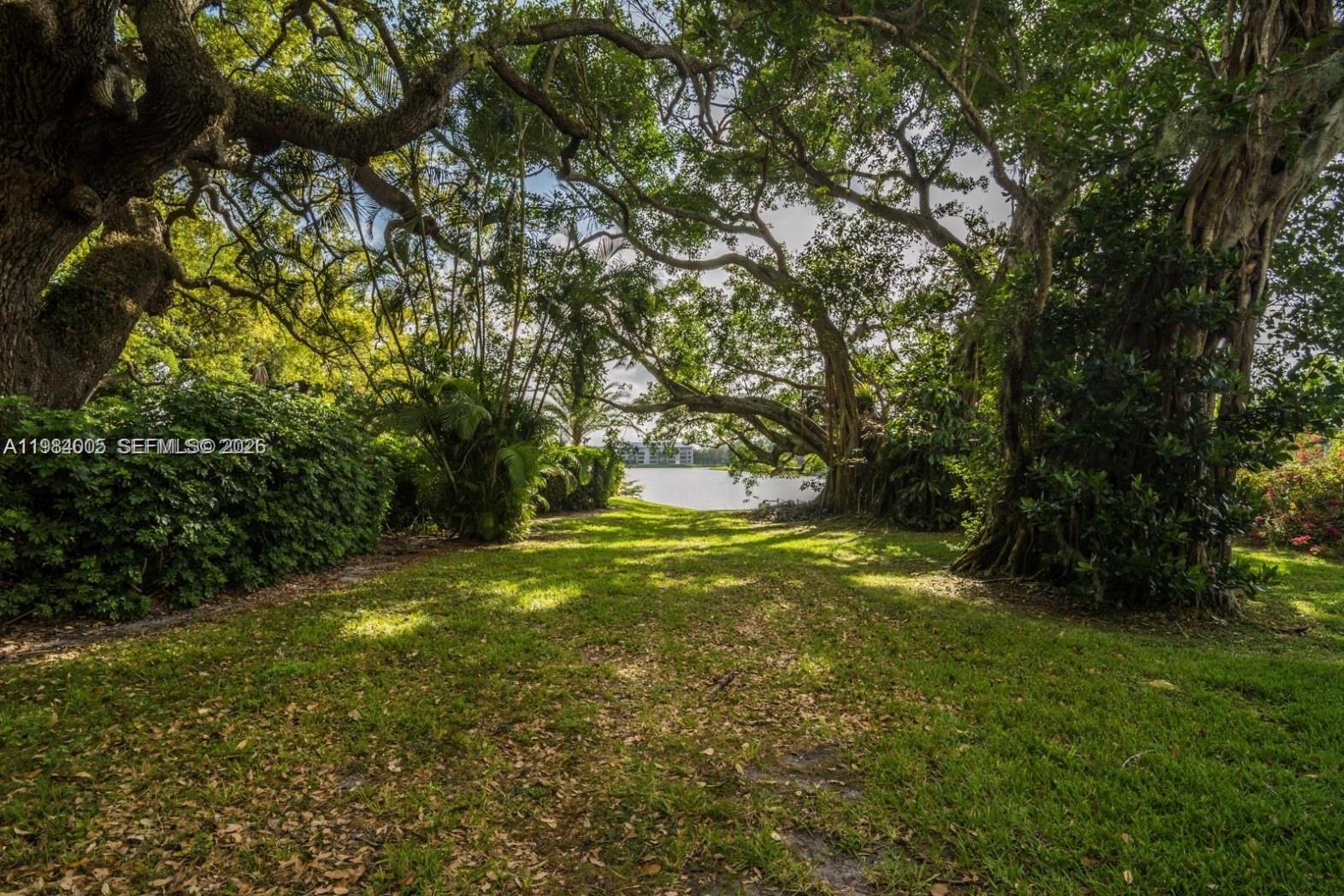 LIVE OAK CONDO FIVE - Residential