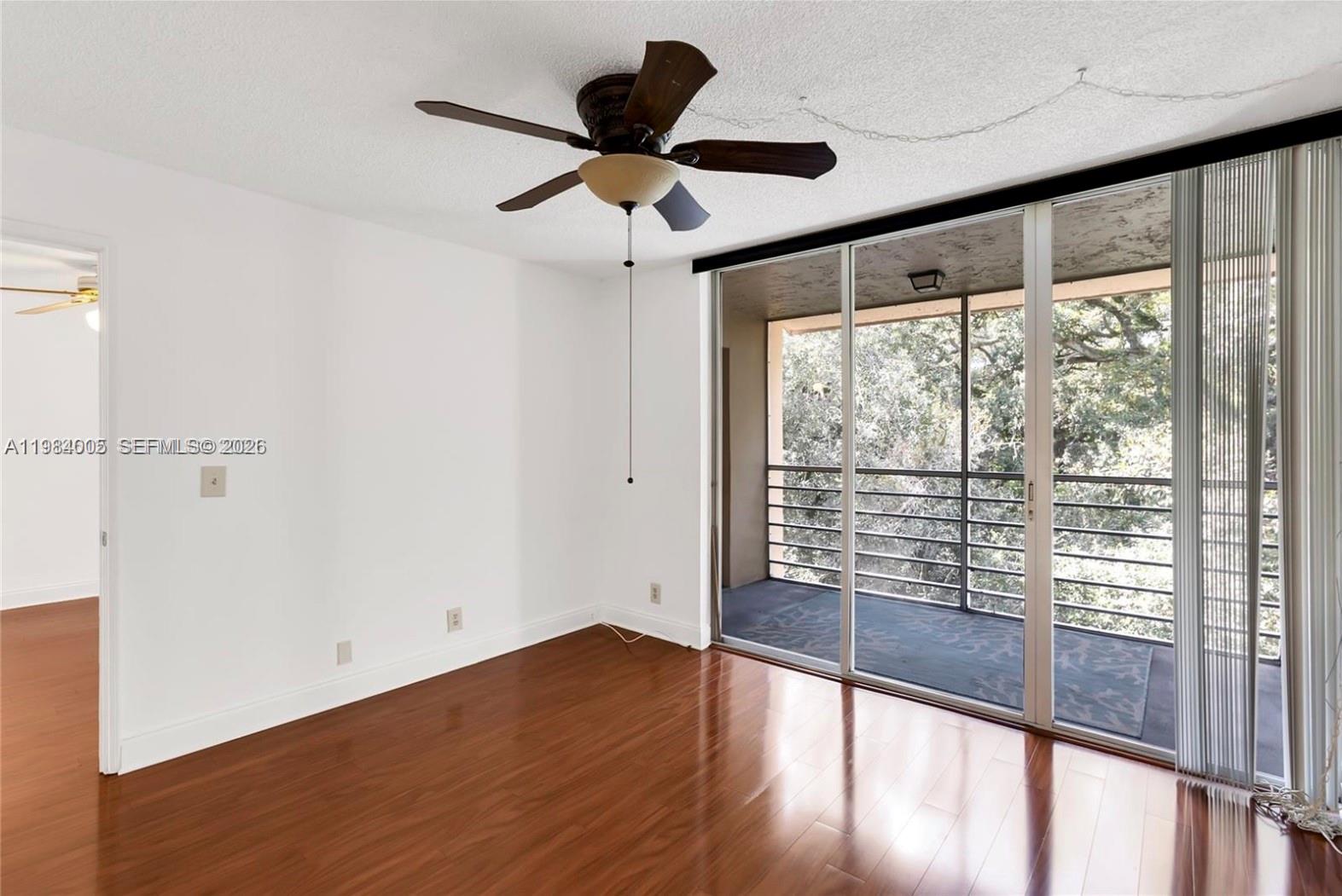 LIVE OAK CONDO FIVE - Residential