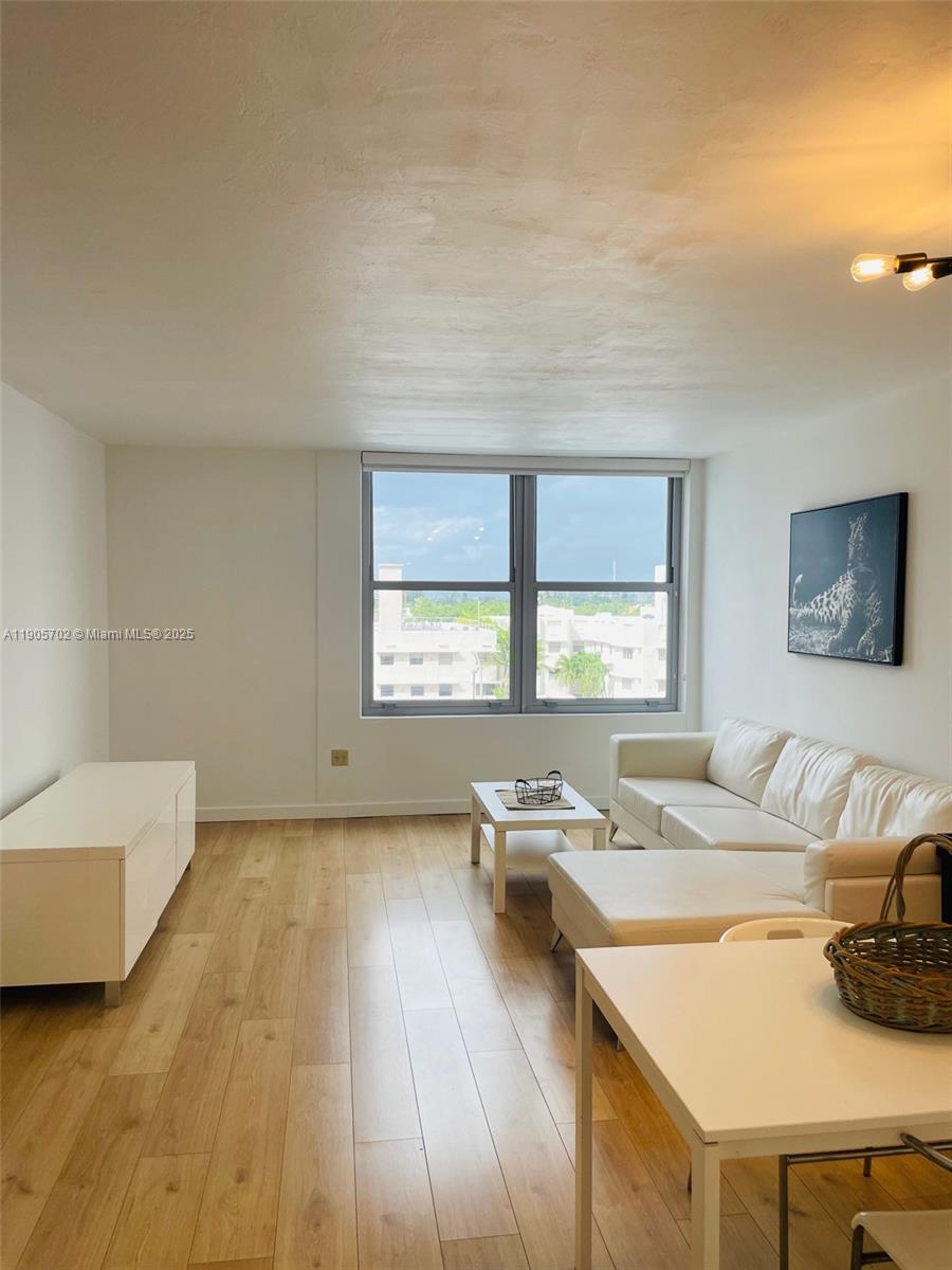 TRITON TOWER CONDO - Residential Lease