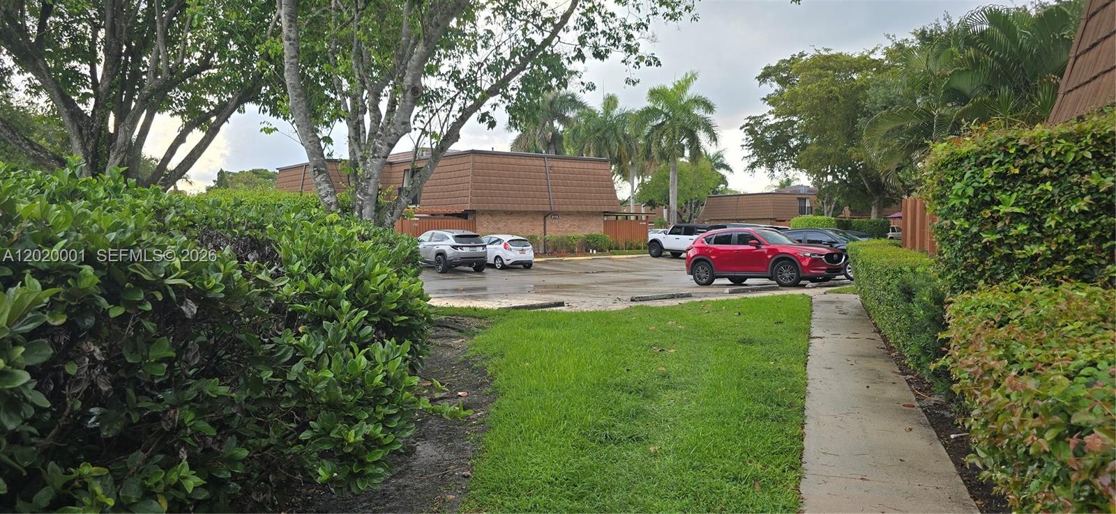 PINE ISLAND RIDGE SEC 8 - Residential