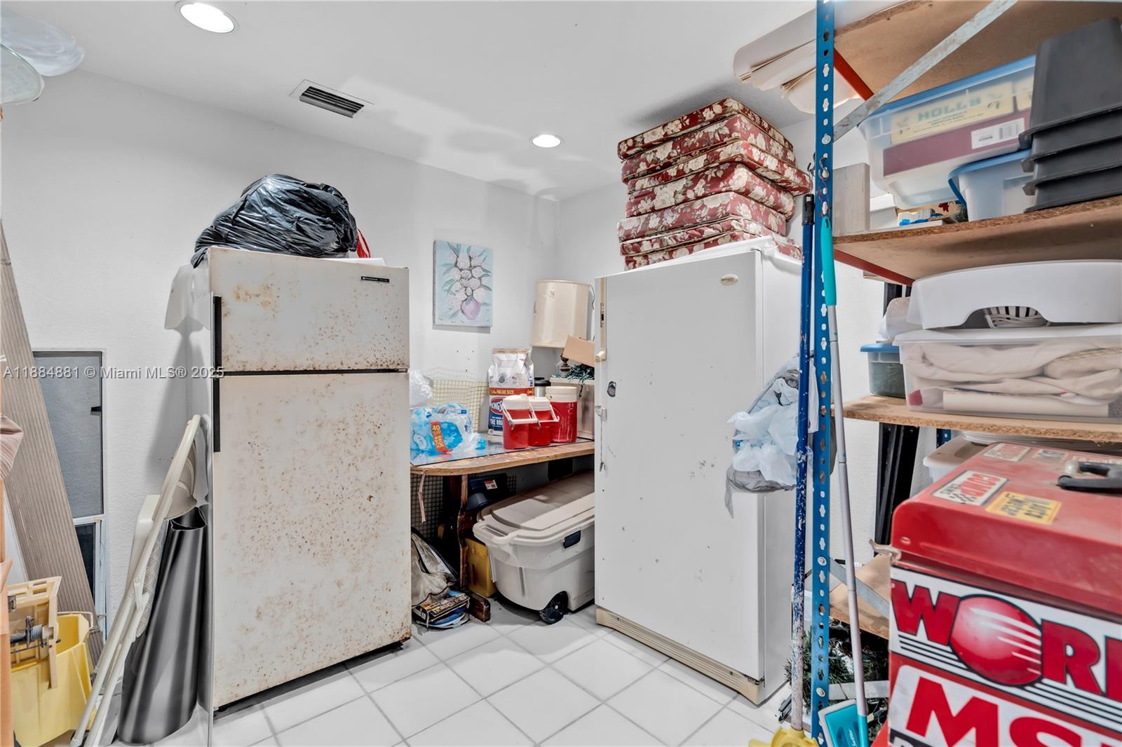 10 acre home/lychee grove - Residential