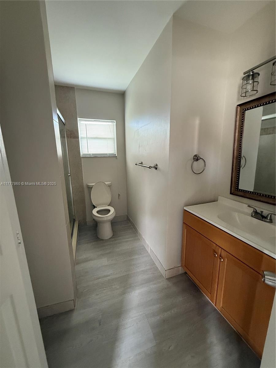 ROSEWOOD CONDO - Residential Lease