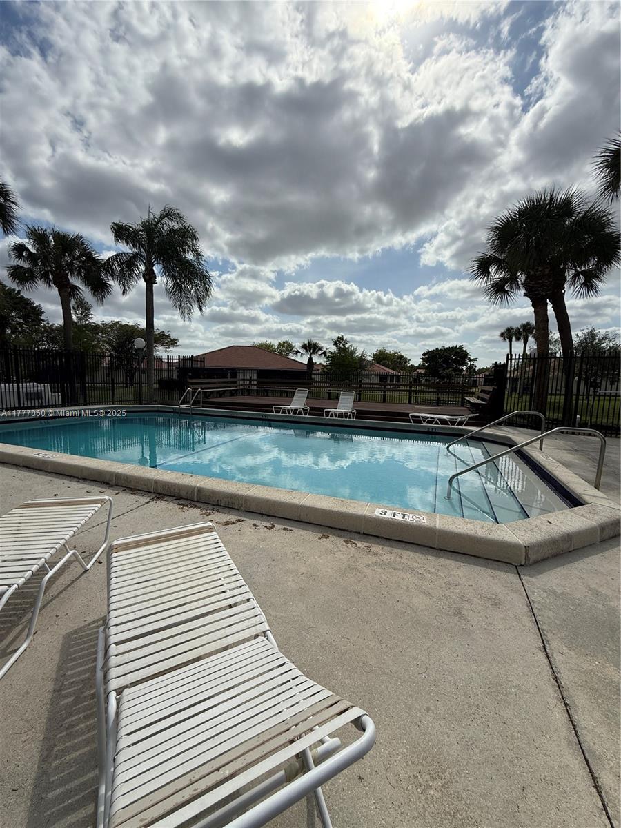 ROSEWOOD CONDO - Residential Lease