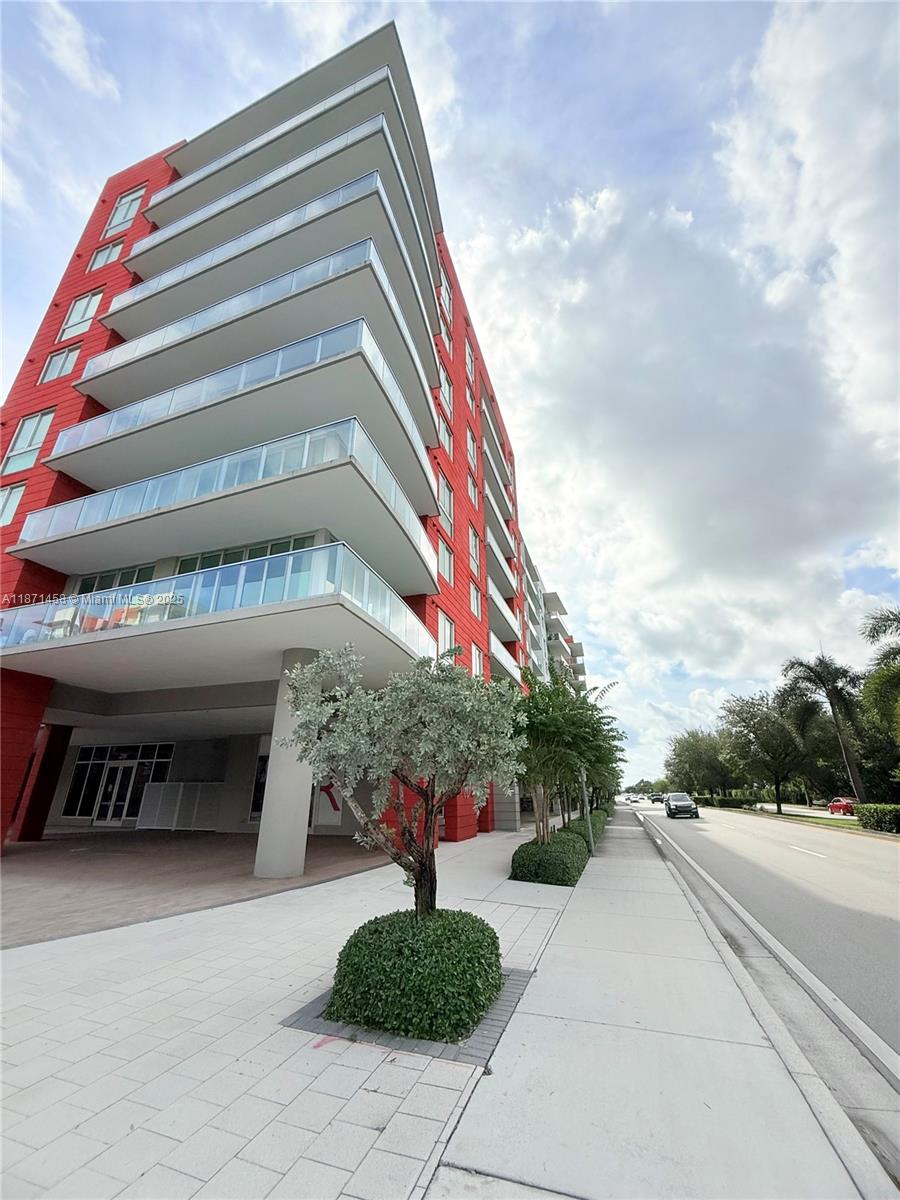 MIDTOWN DORAL CONDO 2 - Residential