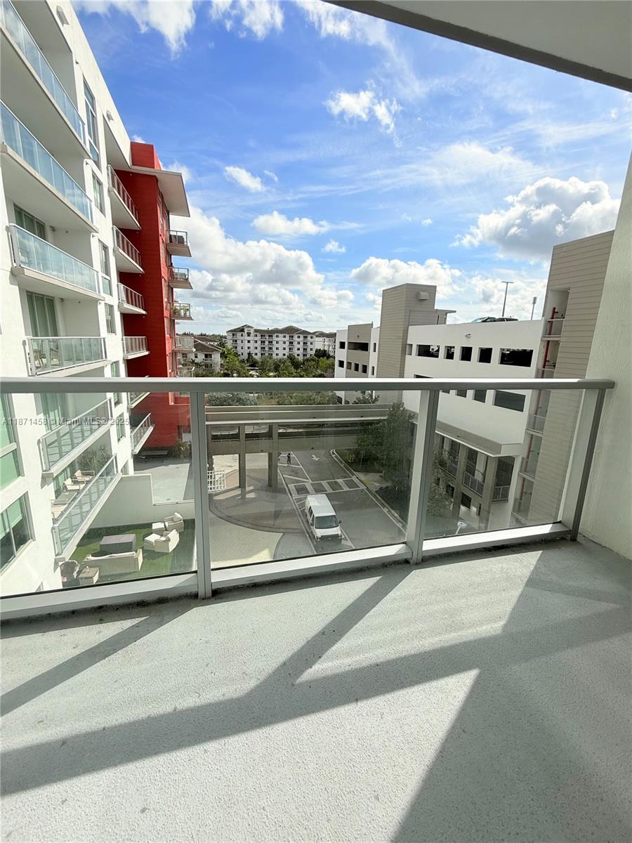 MIDTOWN DORAL CONDO 2 - Residential