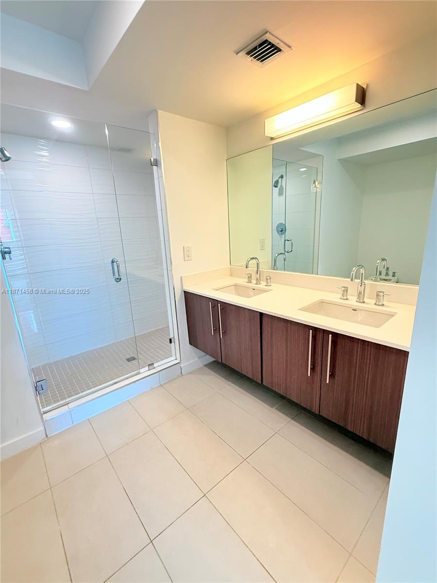 MIDTOWN DORAL CONDO 2 - Residential