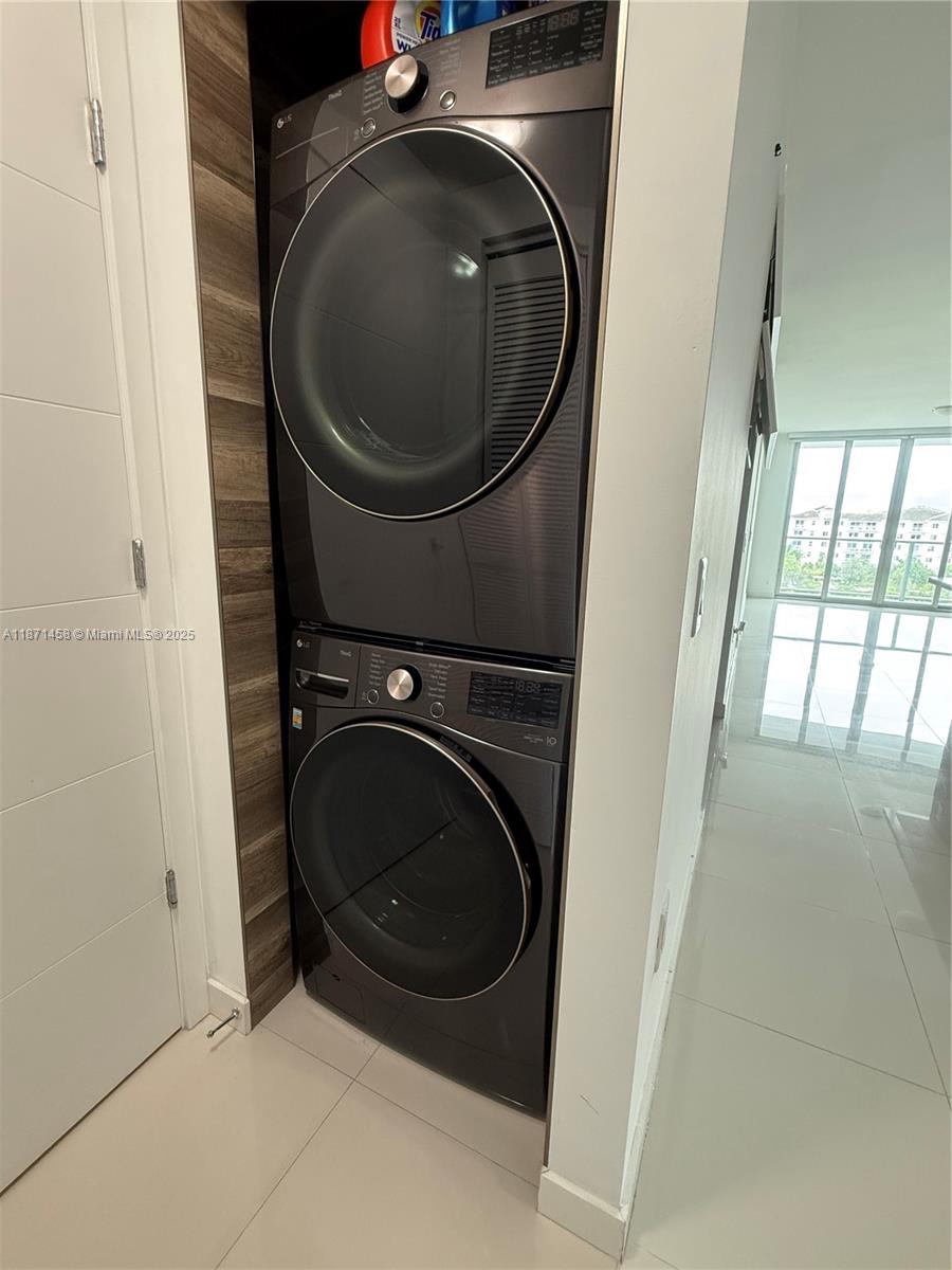 MIDTOWN DORAL CONDO 2 - Residential