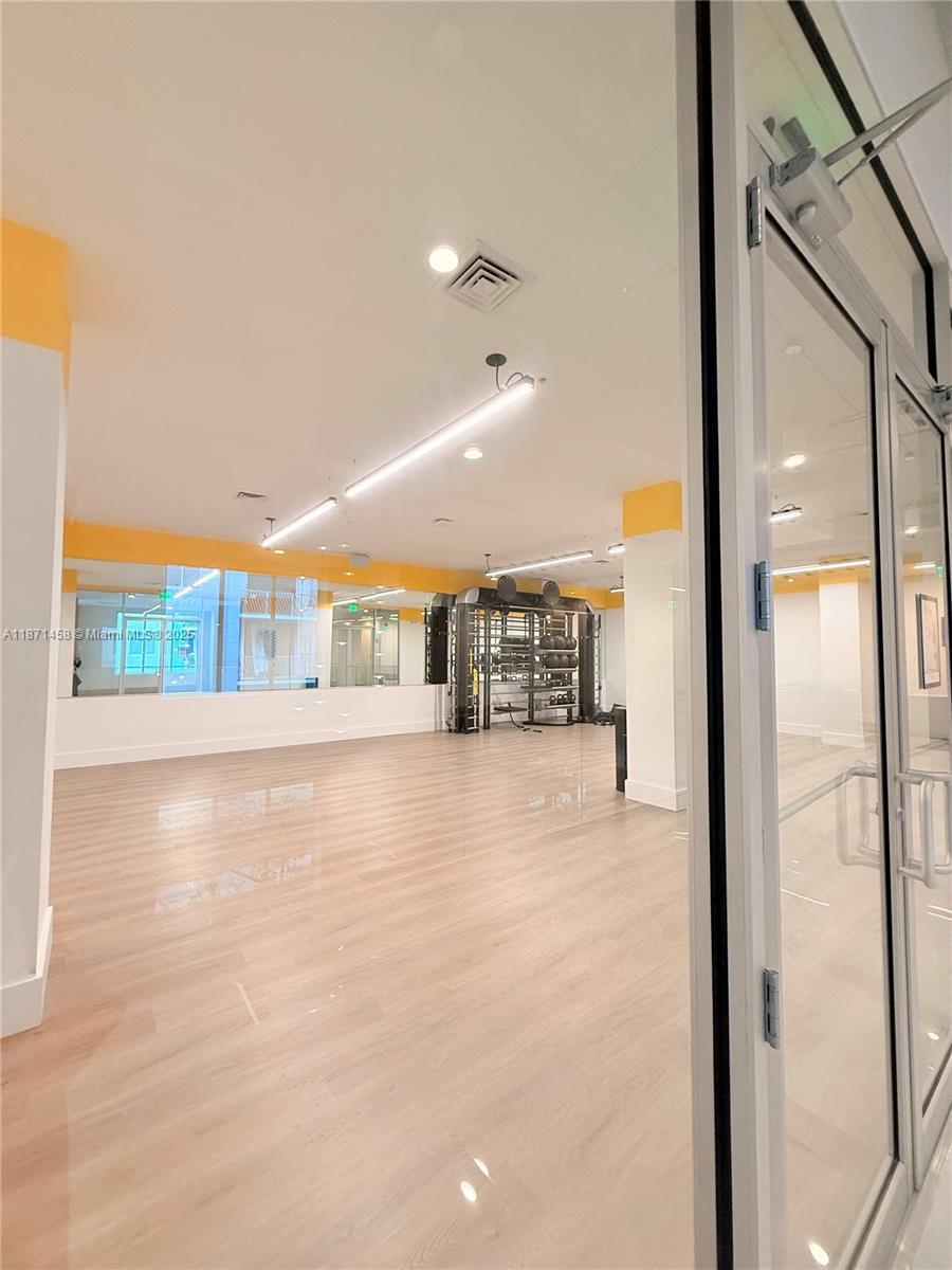 MIDTOWN DORAL CONDO 2 - Residential