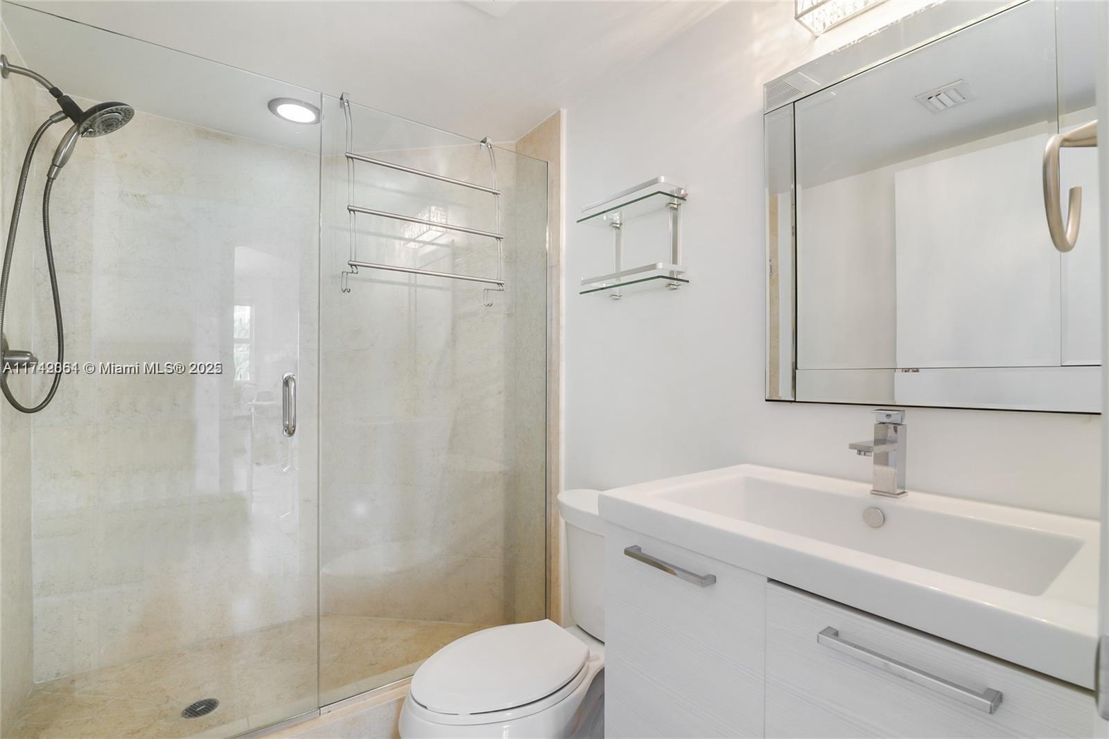 TURNBERRY VILLAGE SO TOWE - Residential