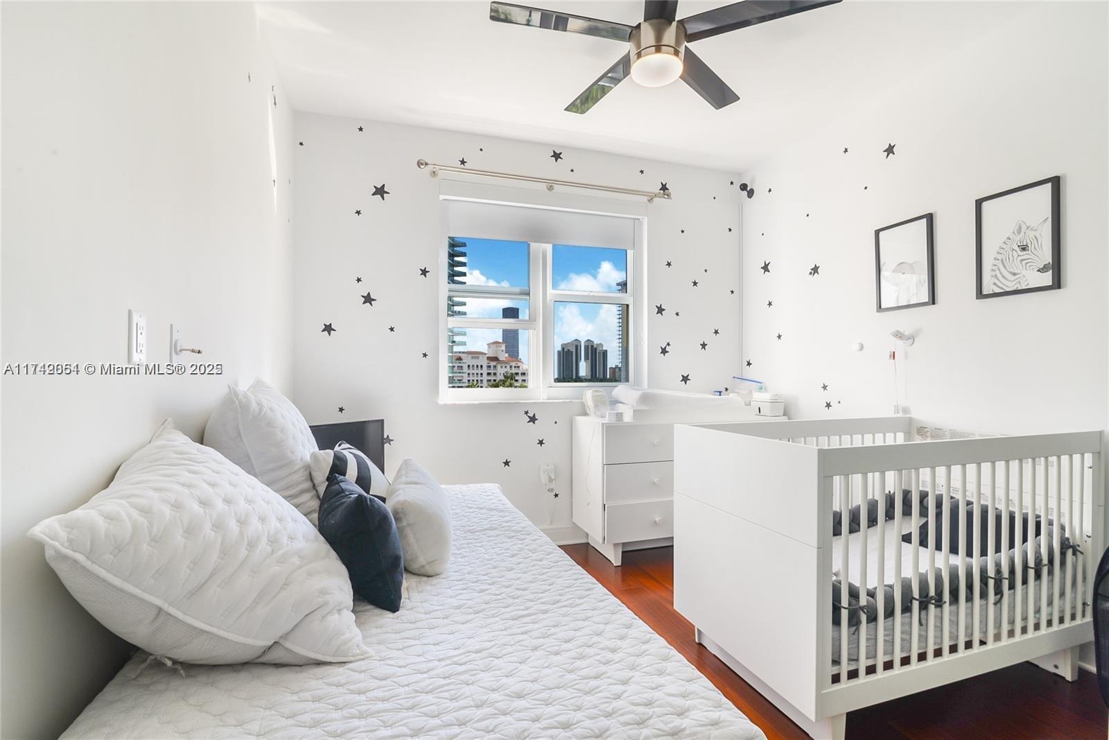 TURNBERRY VILLAGE SO TOWE - Residential