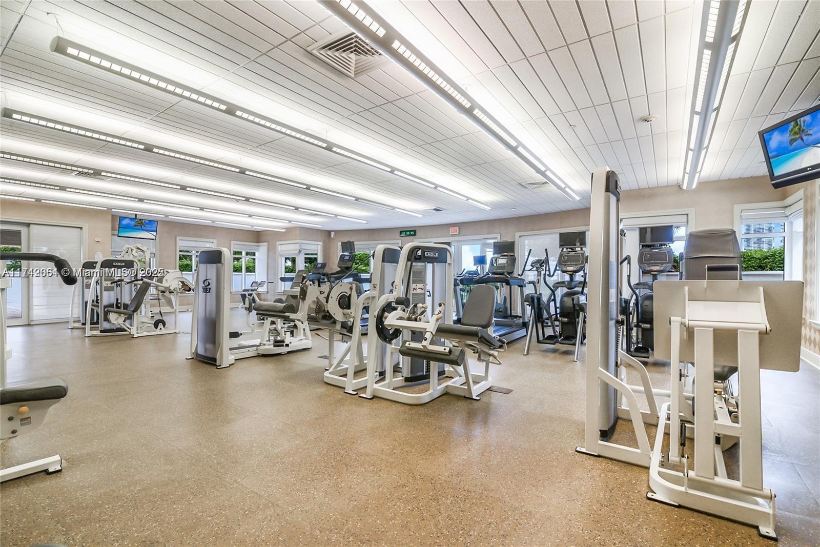 TURNBERRY VILLAGE SO TOWE - Residential