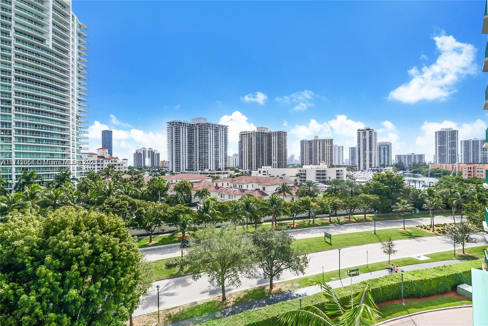 TURNBERRY VILLAGE SO TOWE - Residential