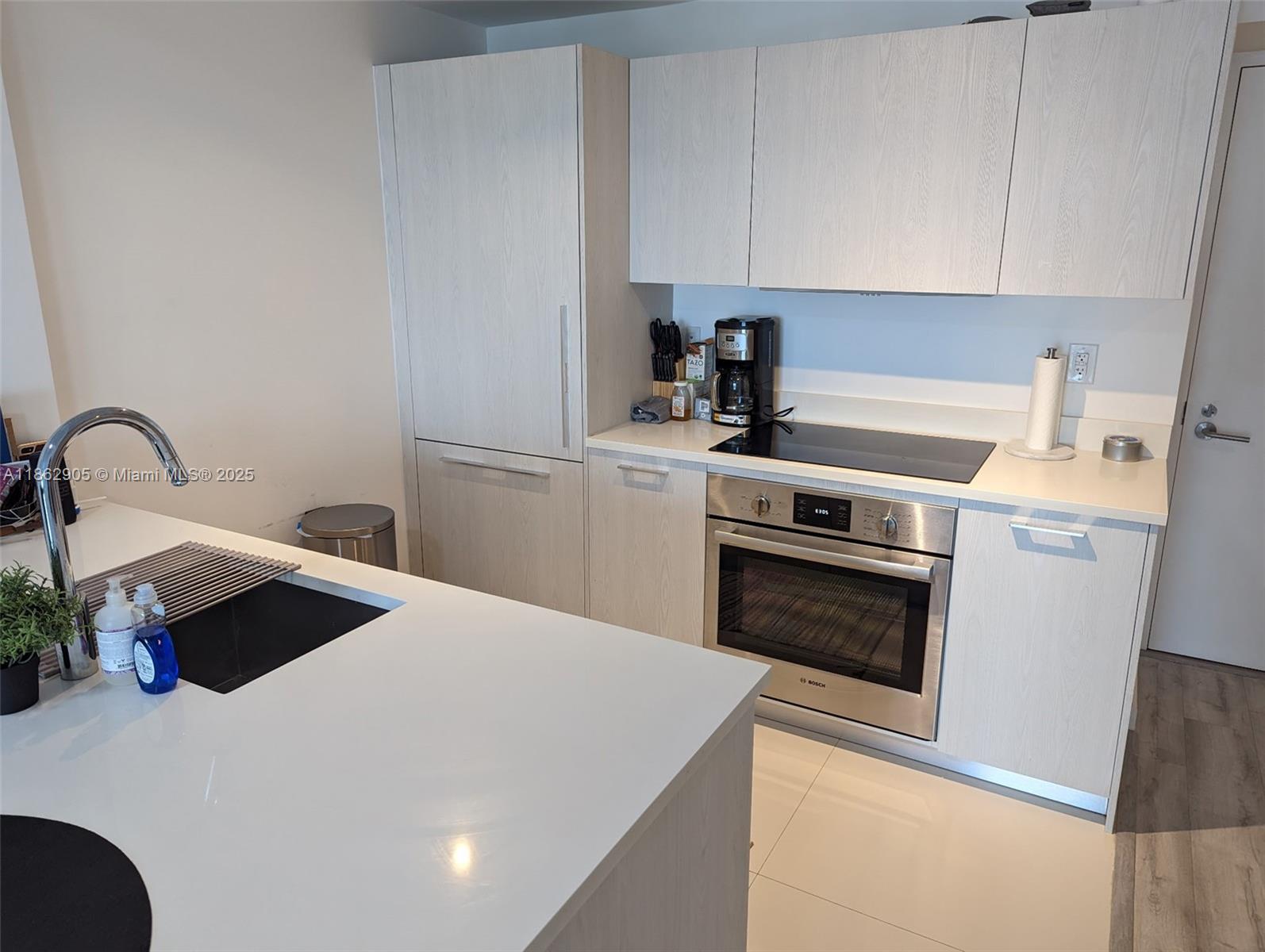 PARAISO BAYVIEWS CONDO - Residential Lease