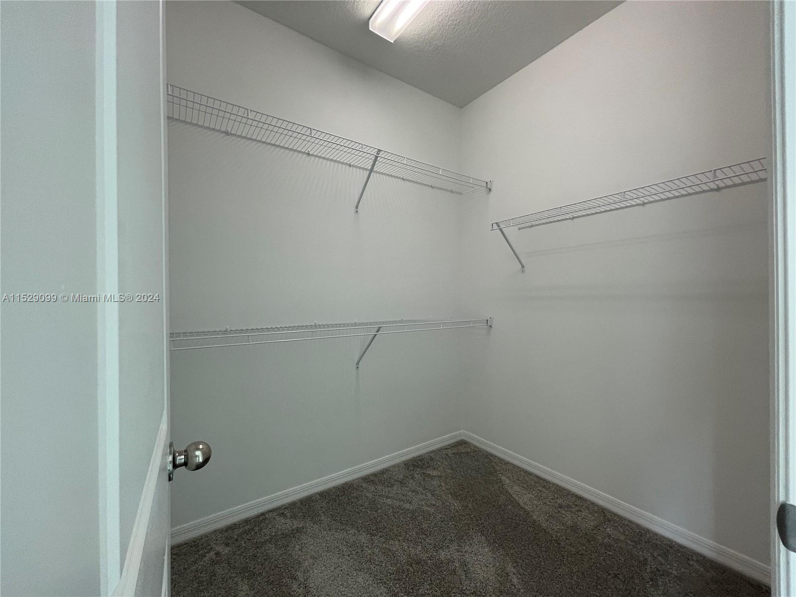 AMERICAN EXPRESS TRACT - Residential Lease