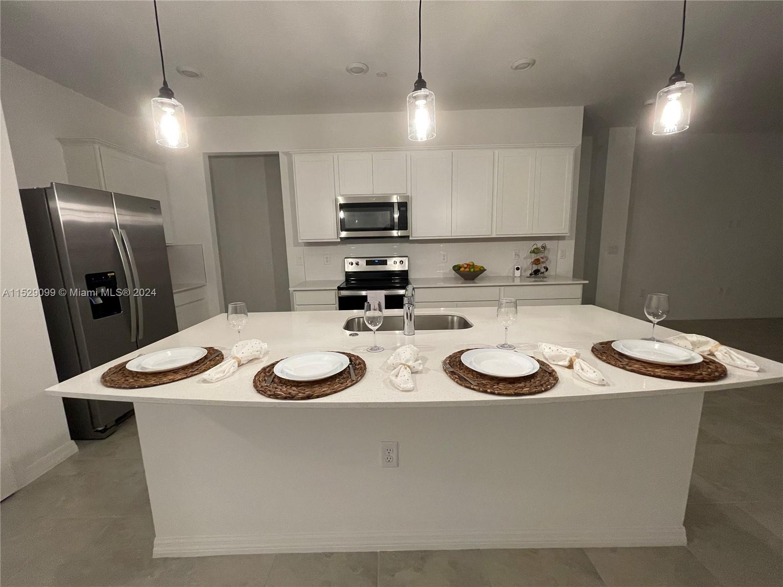 AMERICAN EXPRESS TRACT - Residential Lease