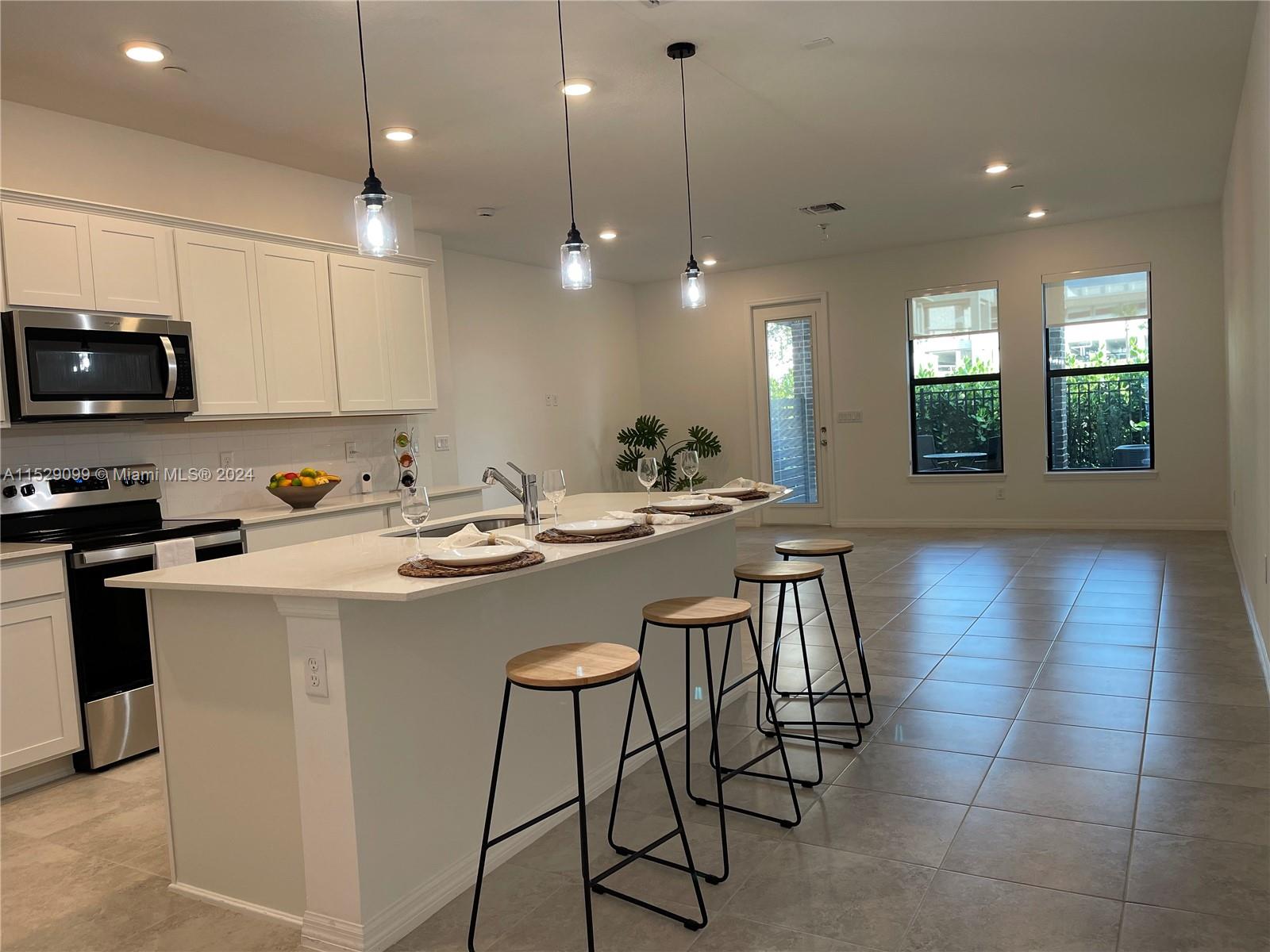 AMERICAN EXPRESS TRACT - Residential Lease