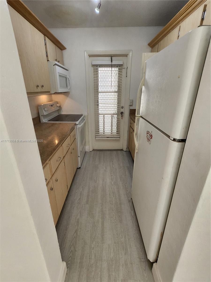 IMPERIAL VILLAGE CONDO - Residential Lease