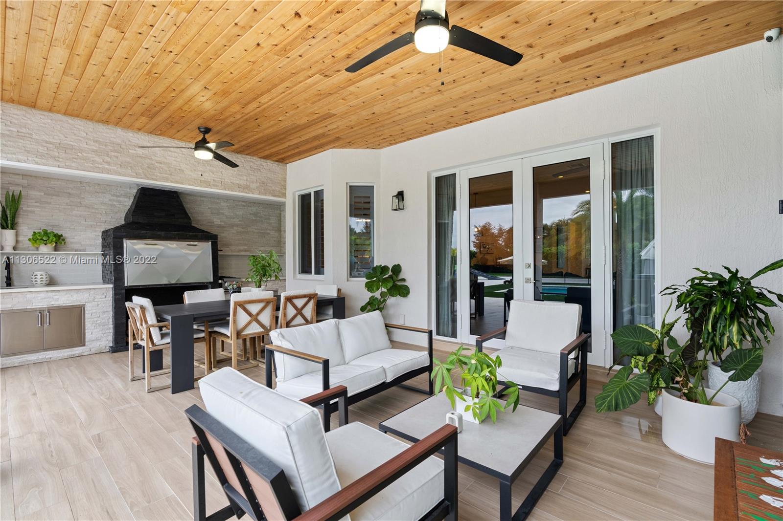 THE REDLANDS SEC 2 - Residential