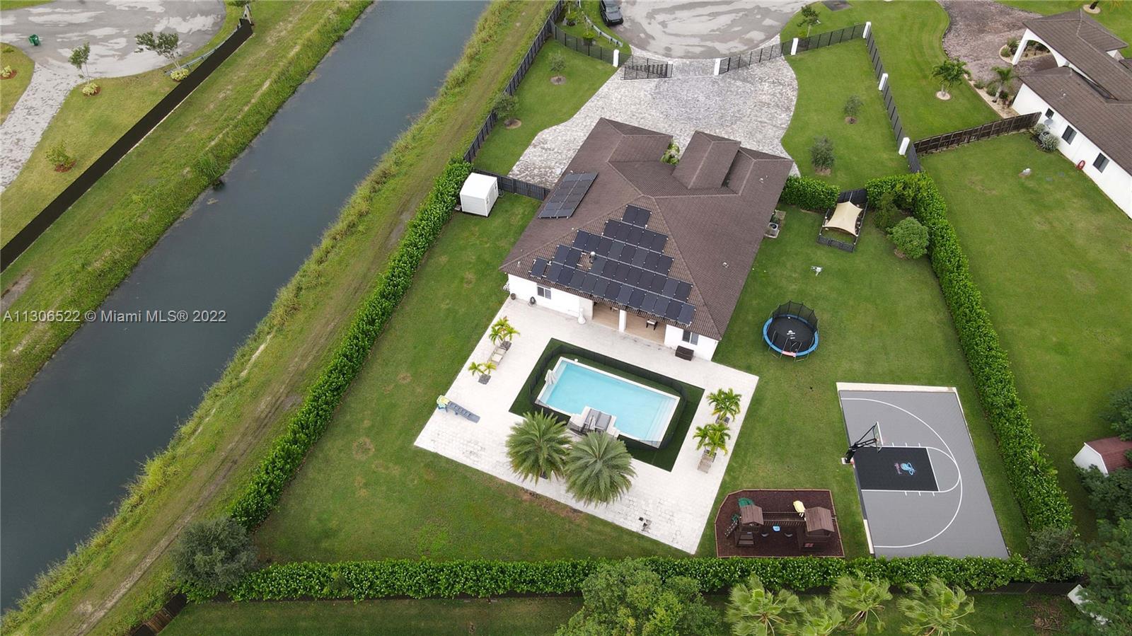 THE REDLANDS SEC 2 - Residential