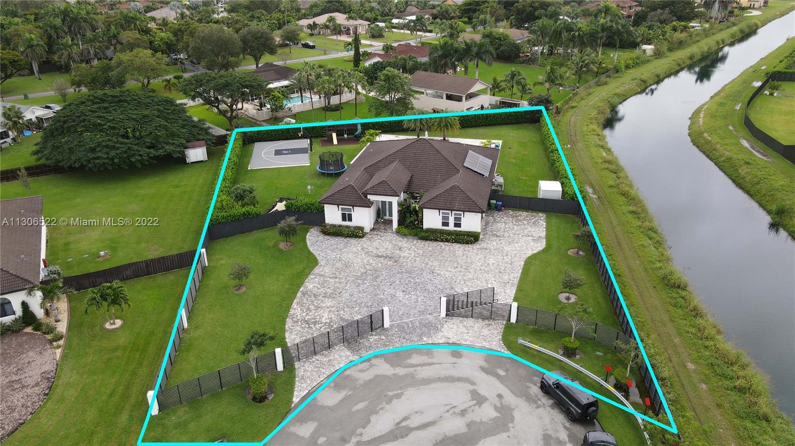 THE REDLANDS SEC 2 - Residential