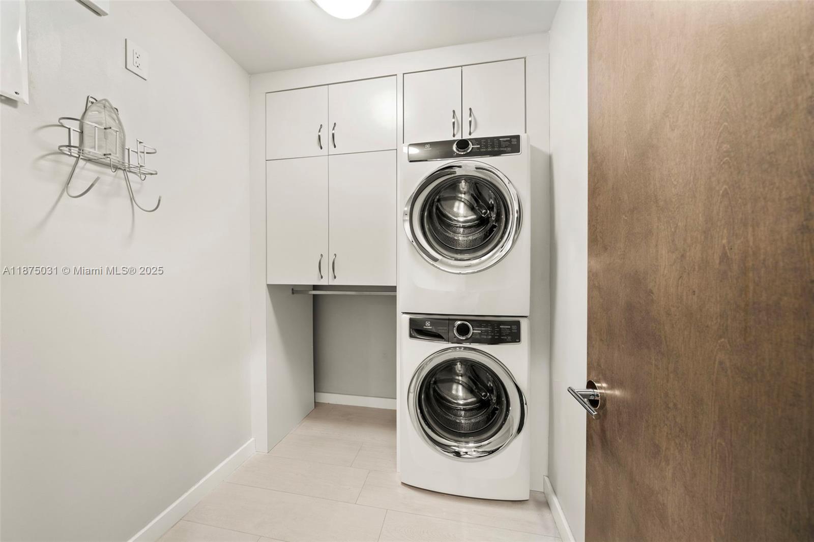 BAY POINT - Residential Lease