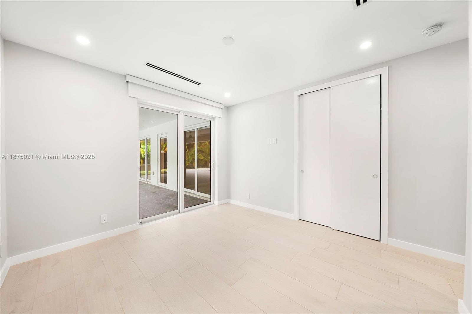 BAY POINT - Residential Lease