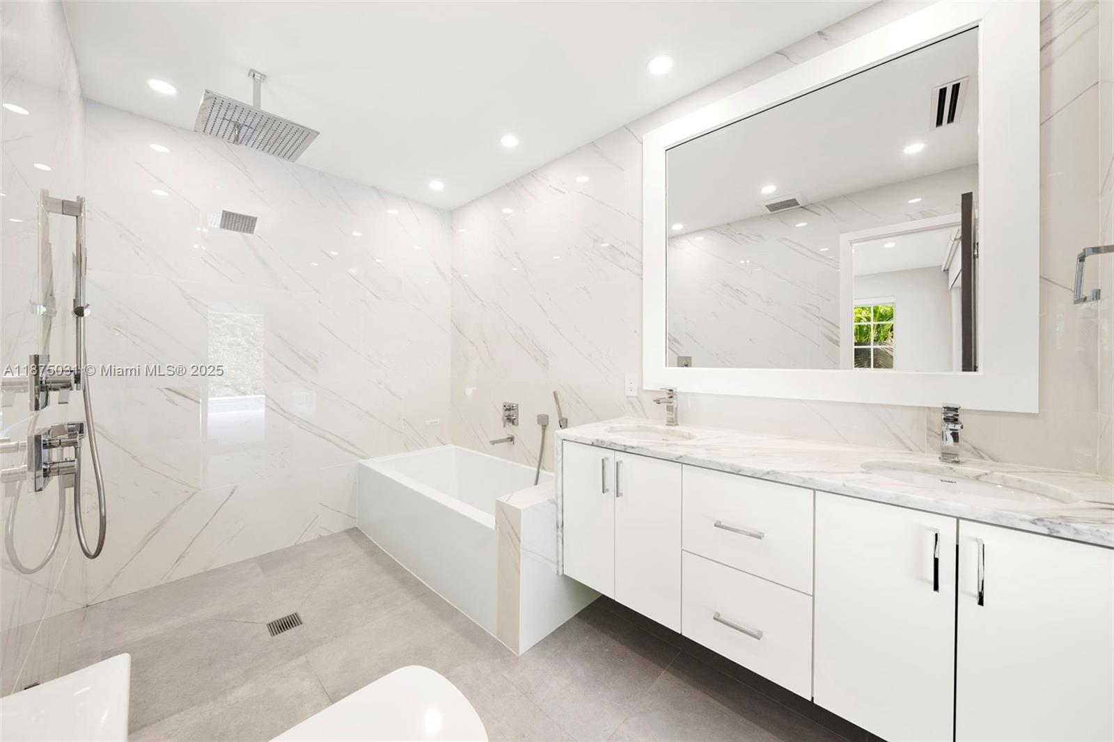 BAY POINT - Residential Lease