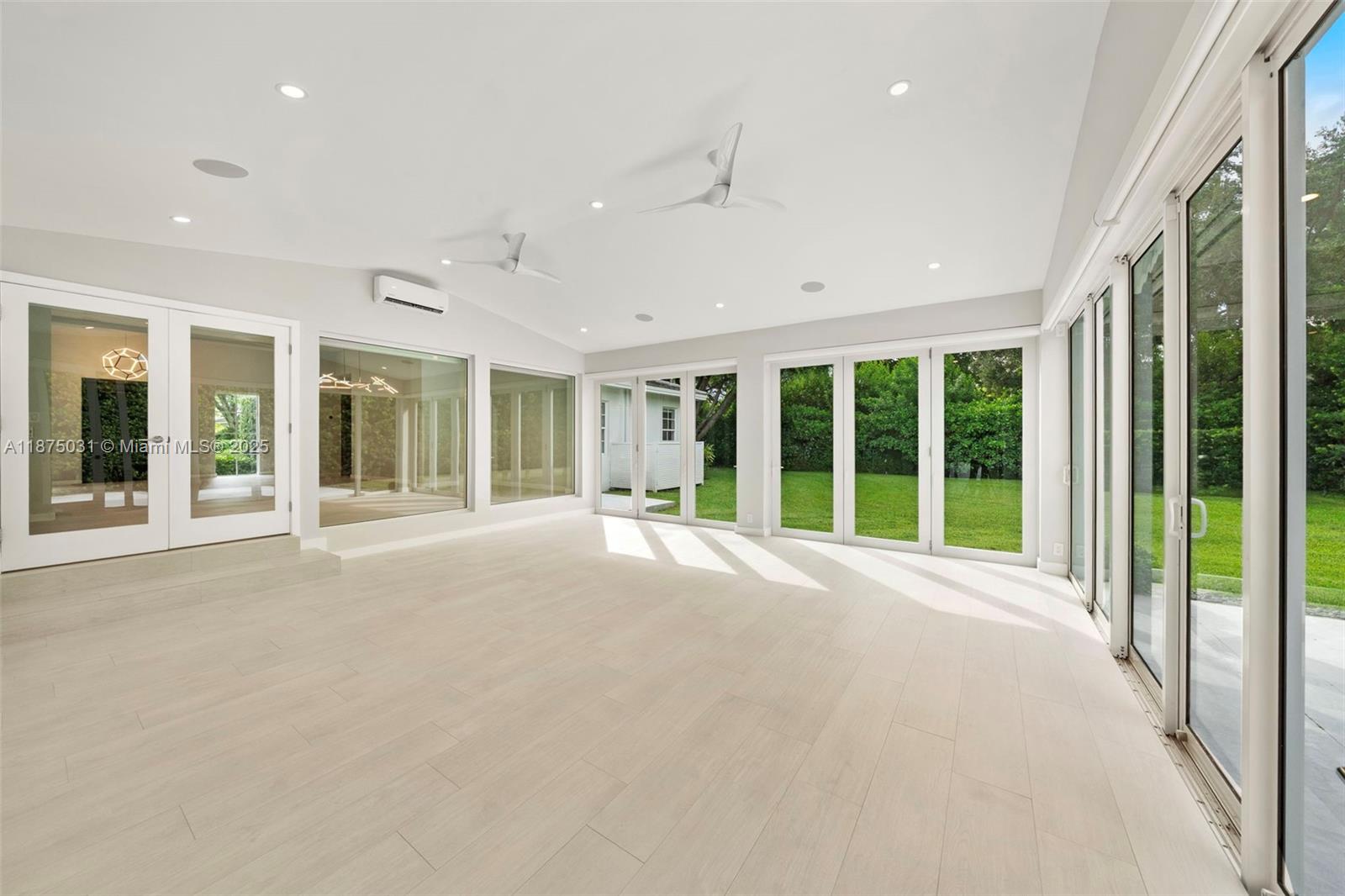 BAY POINT - Residential Lease