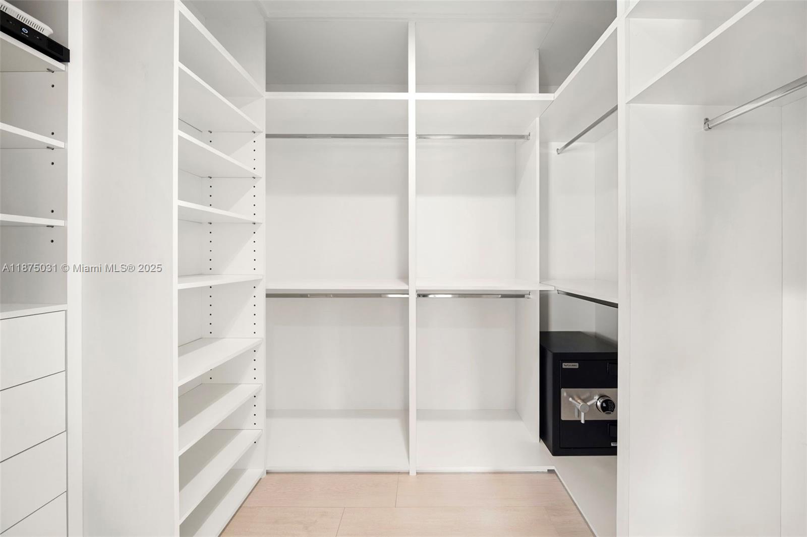 BAY POINT - Residential Lease