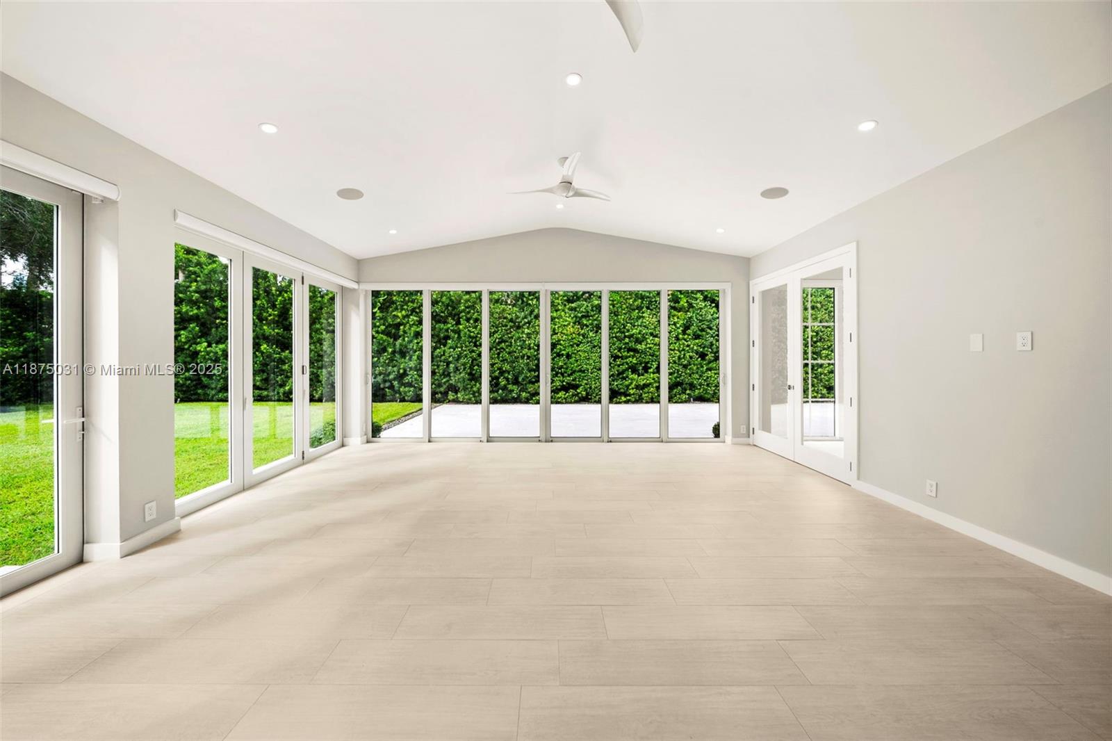 BAY POINT - Residential Lease