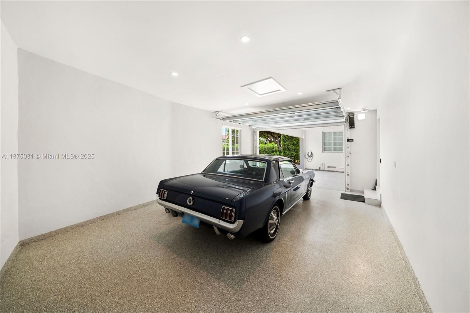 BAY POINT - Residential Lease