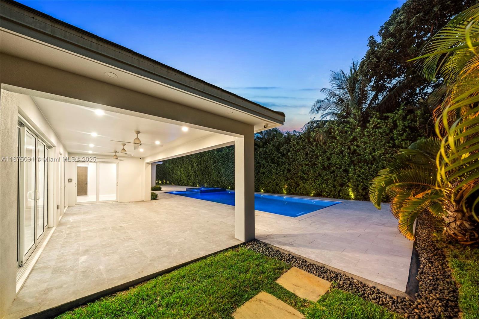 BAY POINT - Residential Lease