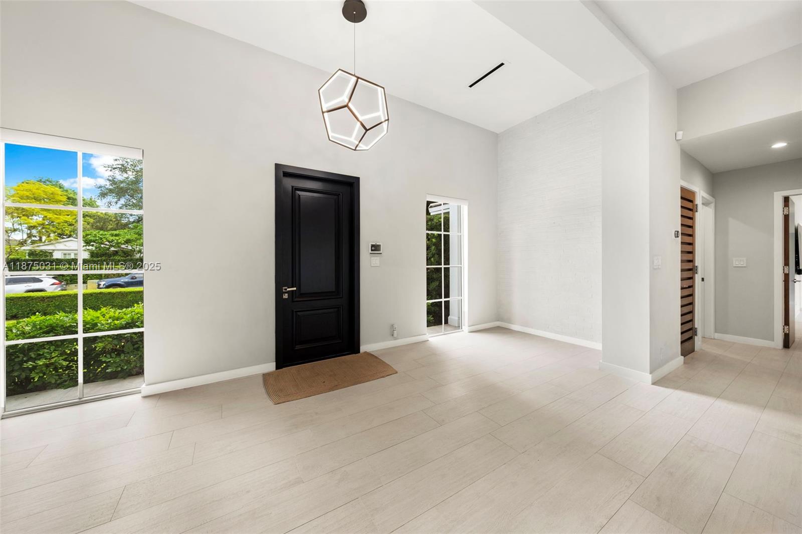 BAY POINT - Residential Lease