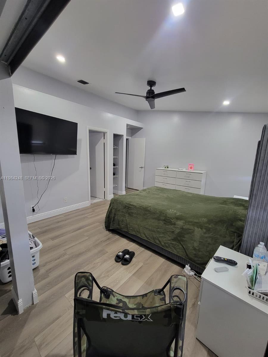 OAKWOOD ON THE GREEN COND - Residential Lease