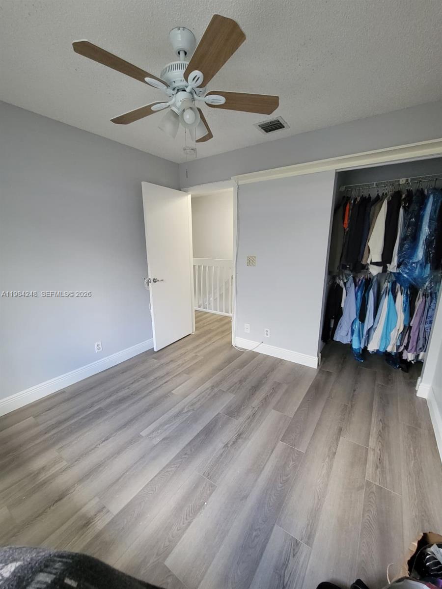 OAKWOOD ON THE GREEN COND - Residential Lease