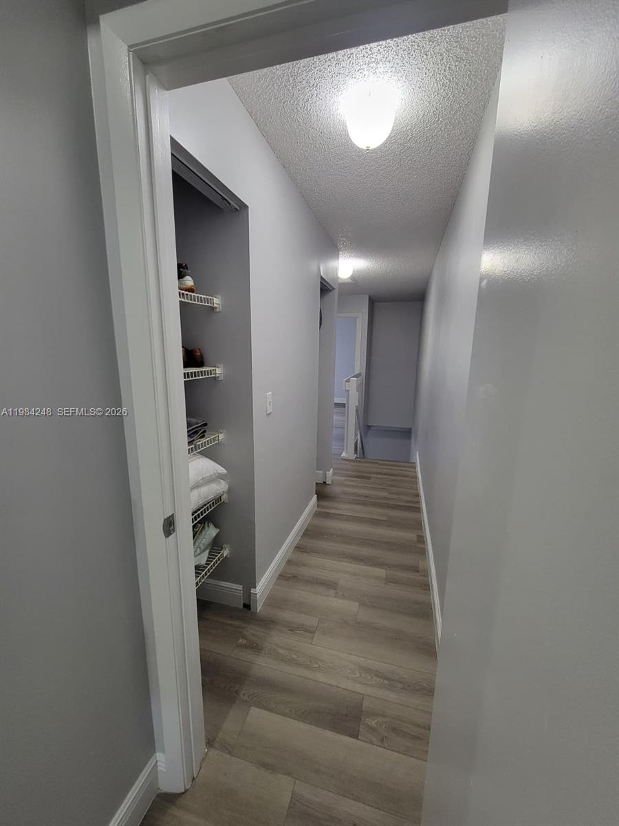 OAKWOOD ON THE GREEN COND - Residential Lease