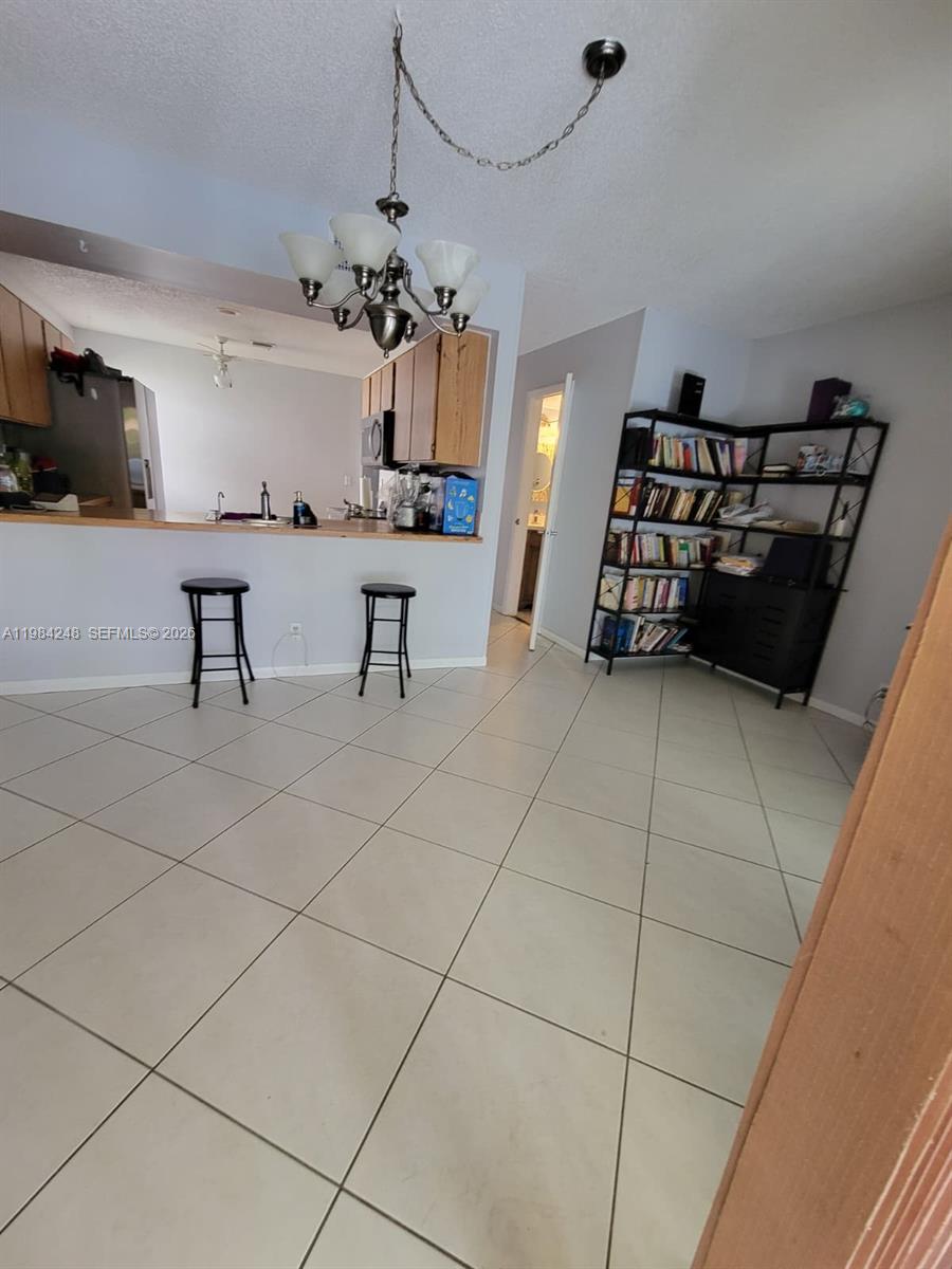 OAKWOOD ON THE GREEN COND - Residential Lease