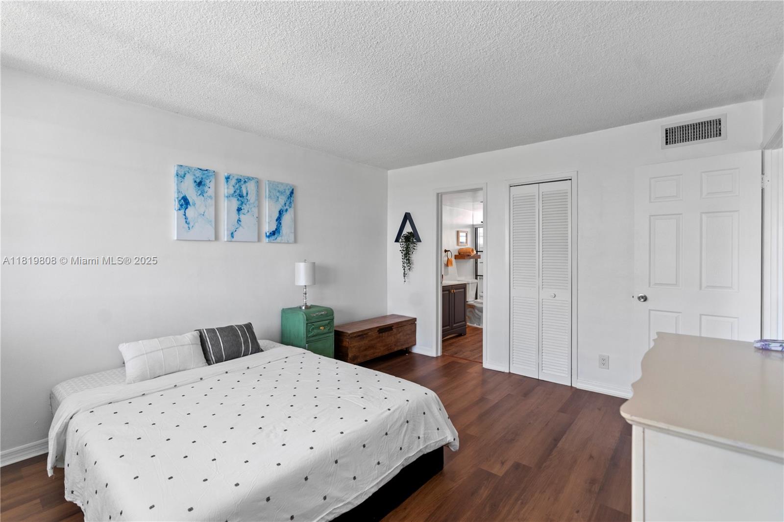 APRIL SONG CONDO - Residential