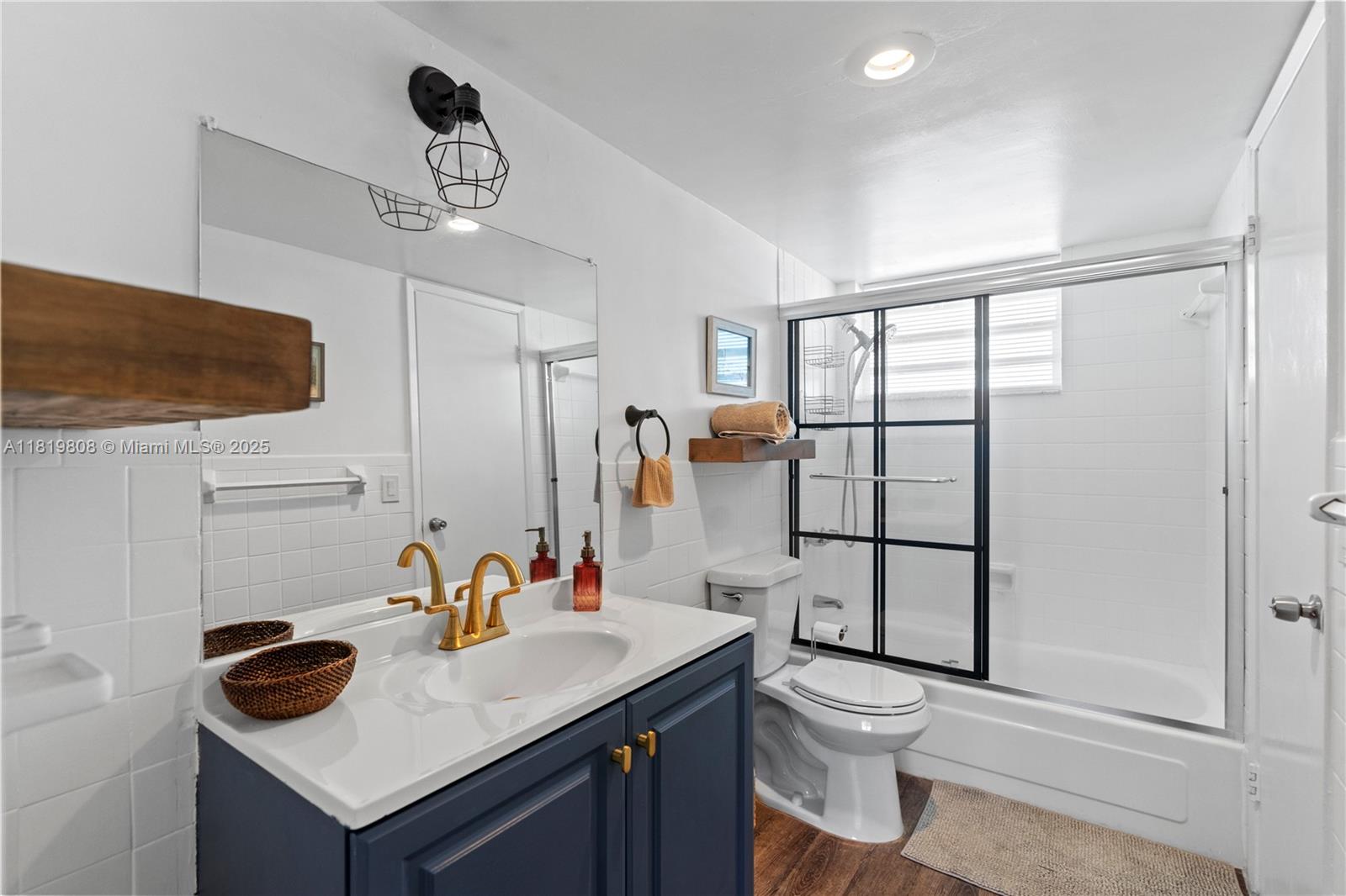 APRIL SONG CONDO - Residential