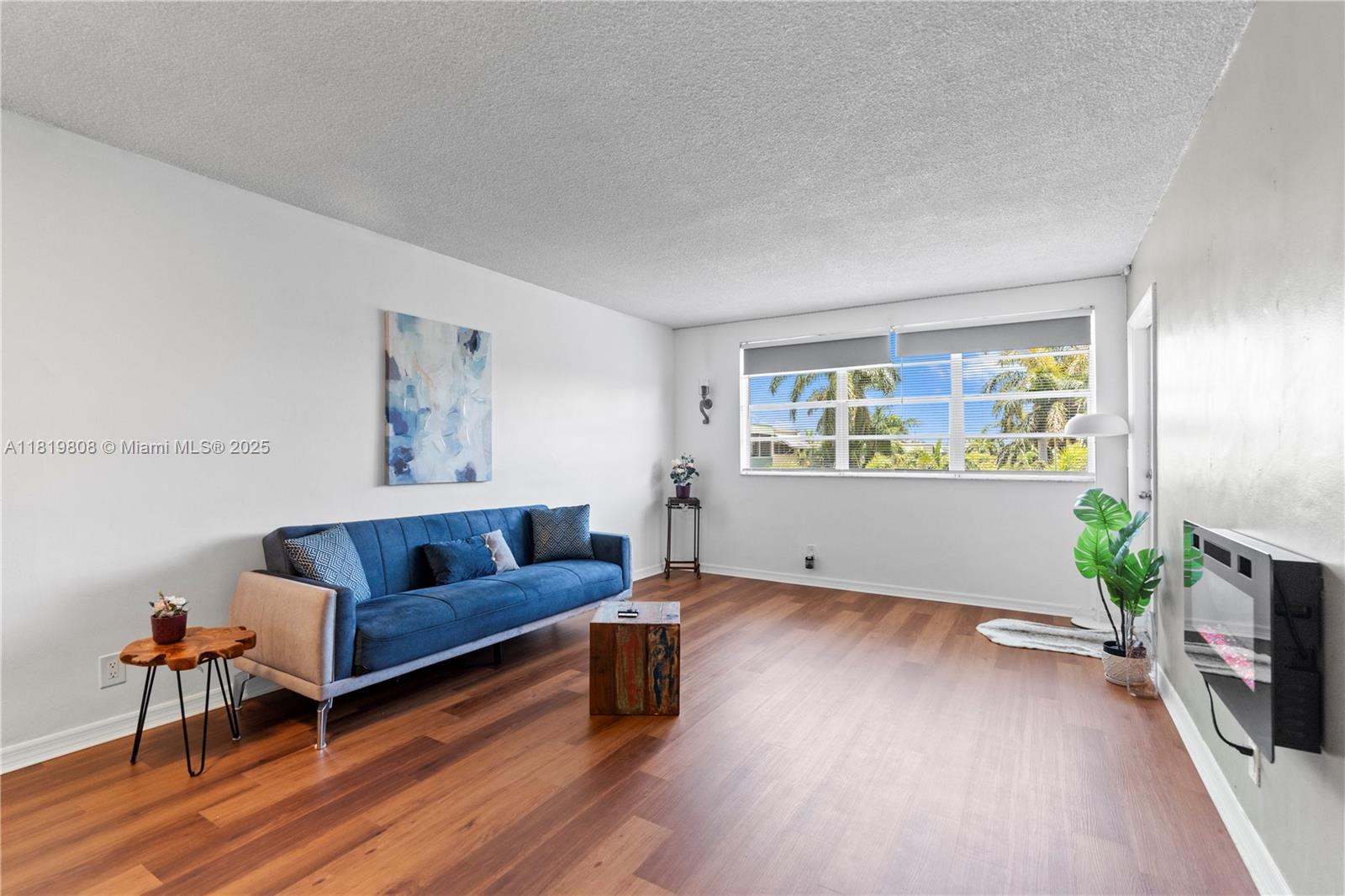 APRIL SONG CONDO - Residential