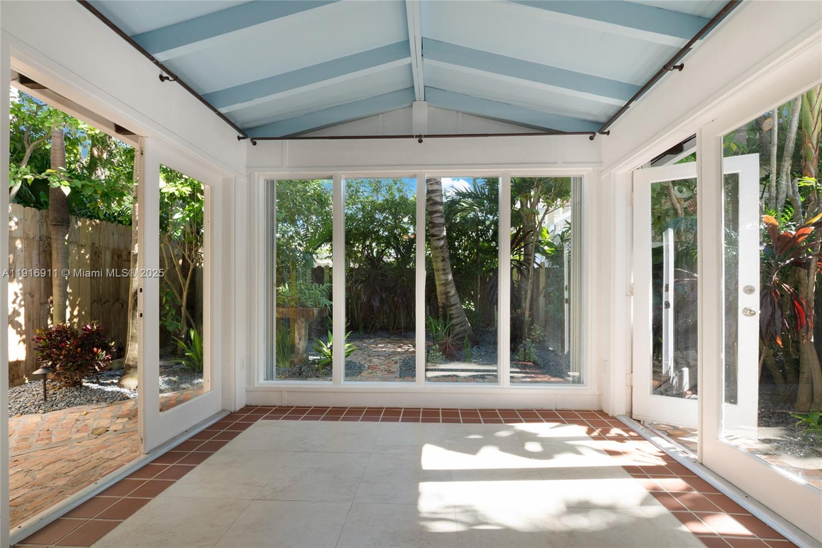 EAST UTOPIA - Residential Lease