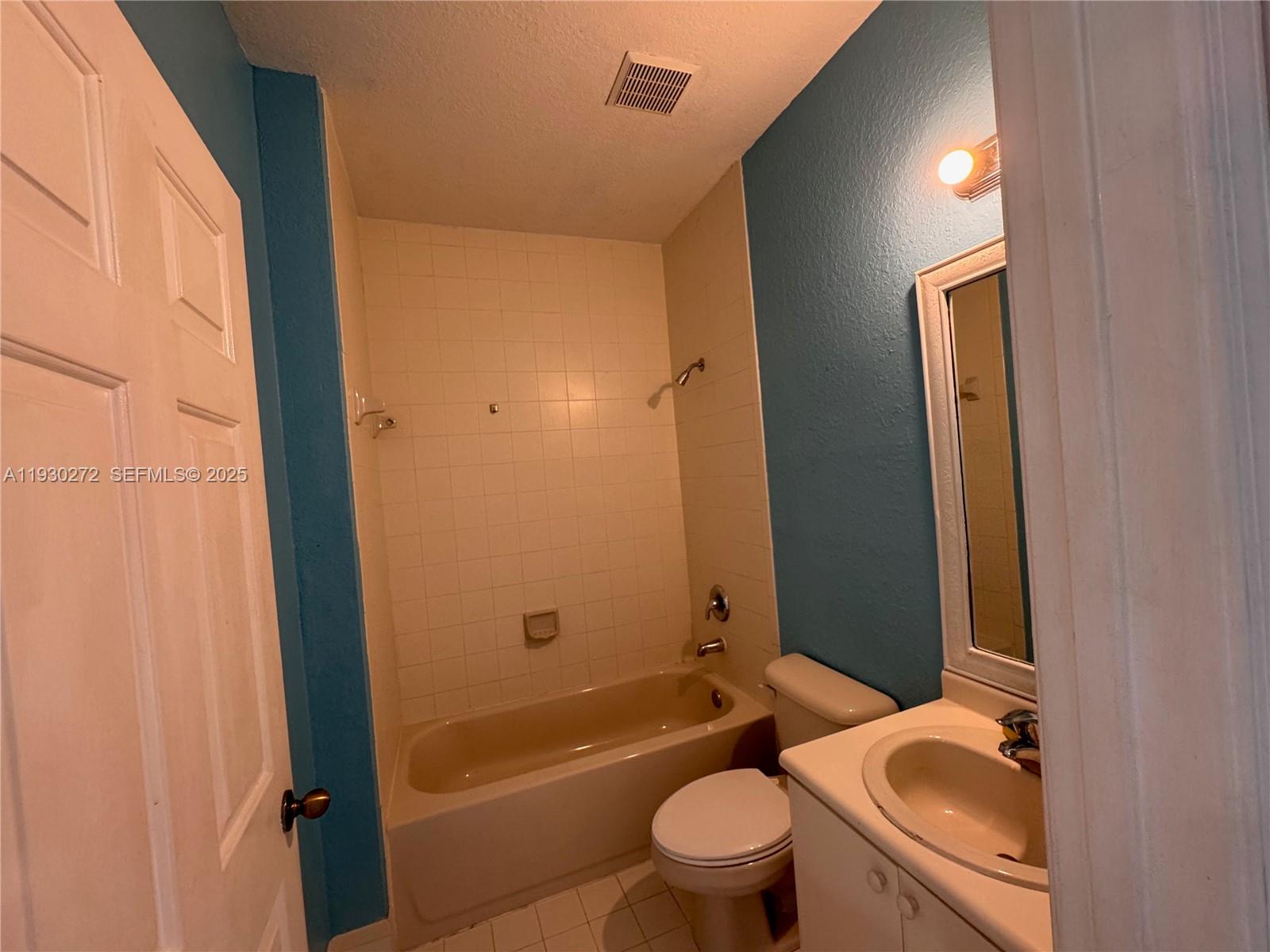 SHOMA TOWNHOMES AT KEYSCO - Residential Lease