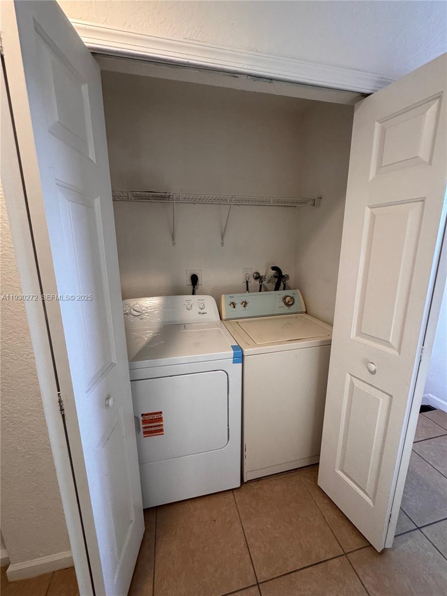 SHOMA TOWNHOMES AT KEYSCO - Residential Lease