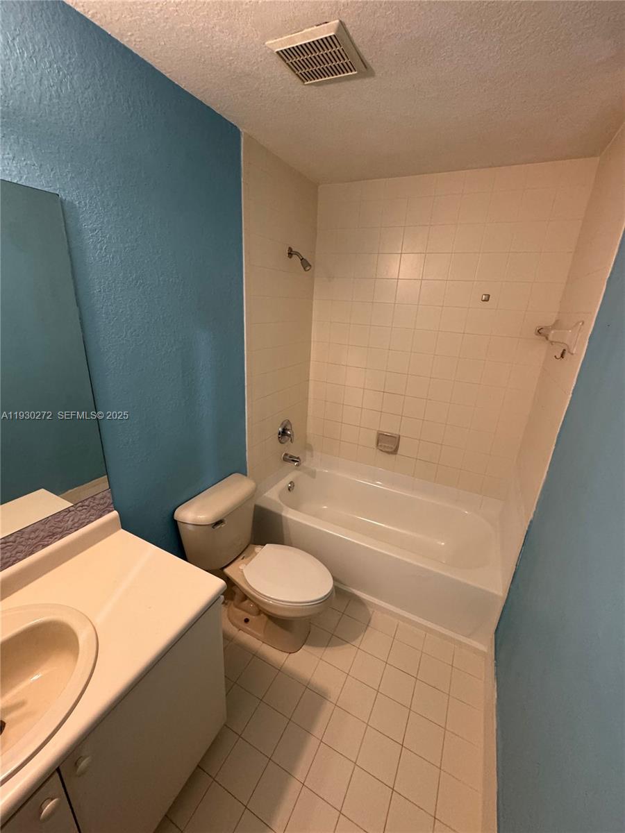 SHOMA TOWNHOMES AT KEYSCO - Residential Lease