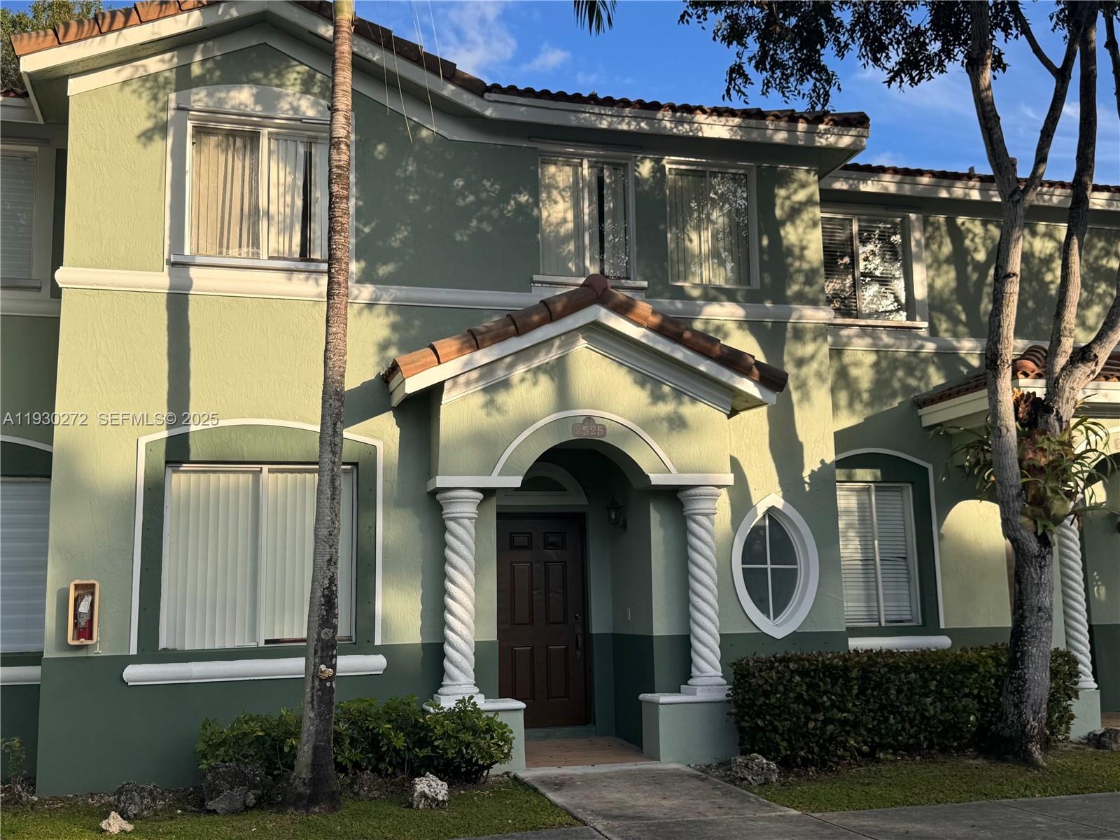 SHOMA TOWNHOMES AT KEYSCO - Residential Lease