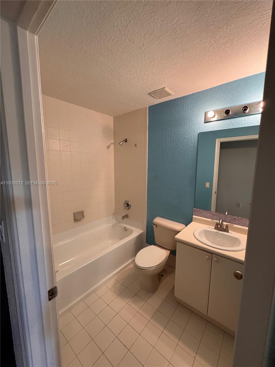 SHOMA TOWNHOMES AT KEYSCO - Residential Lease