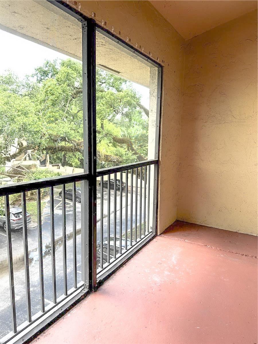 MARINA OAKS CONDO - Residential Lease