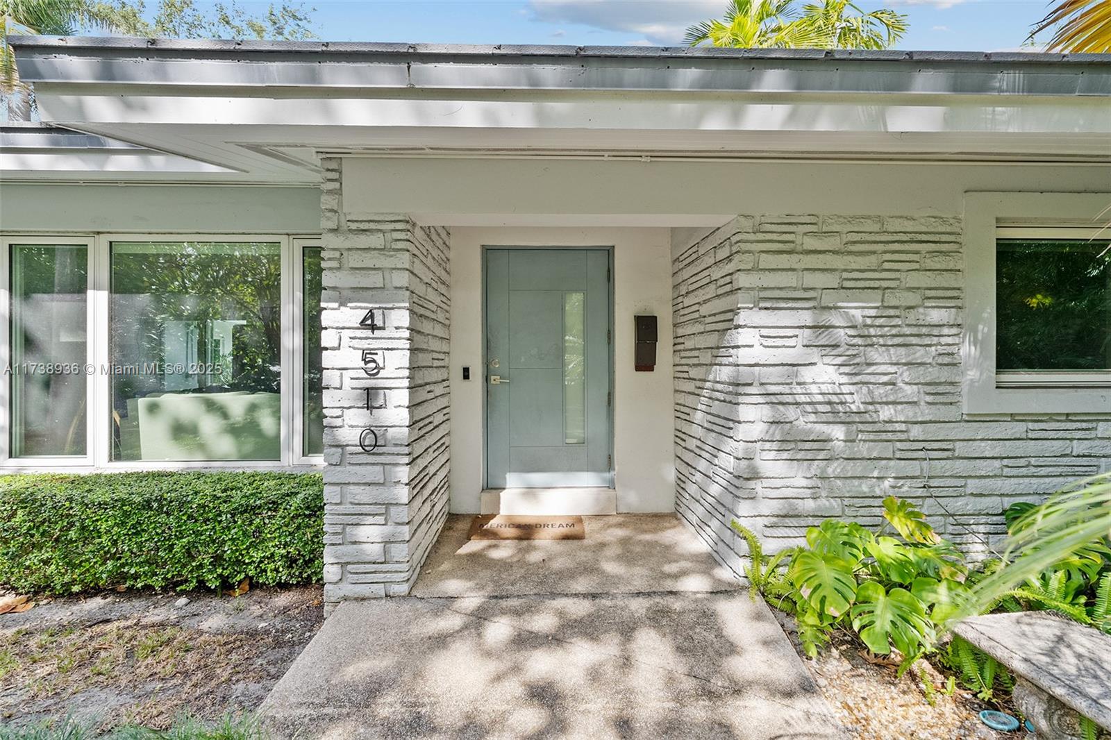 Property for Sale at 4510 Ingraham Hwy, Coral Gables, Broward County, Florida - Bedrooms: 3 
Bathrooms: 2  - $2,600,000