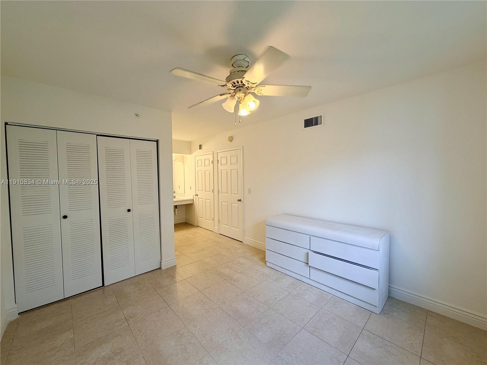 ROYAL GRAND CONDO - Residential Lease